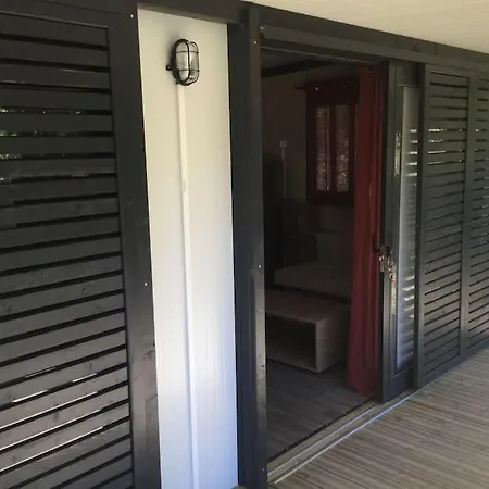 شاليه Les Chalets D'Ucciani *